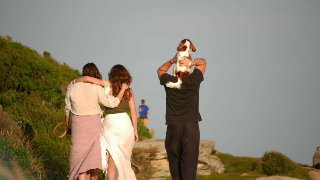 Bondi to Bronte Coastal Walk. Ein entspannter Spaziergang mit Hund und Frauen. Australien 2020