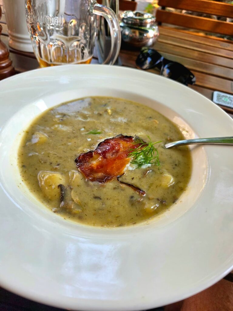 Kulajda Suppe bei Kolkovna Olympia in Prag