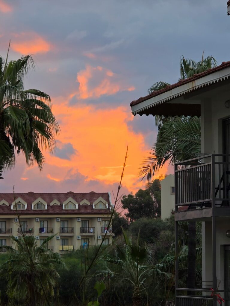 Morgenstimmung im Süral Garden Hotel.