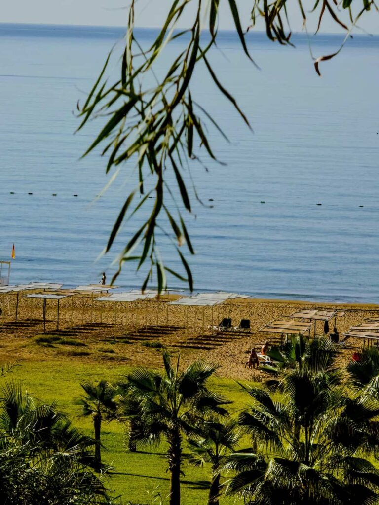 Strand von Süral Garden.