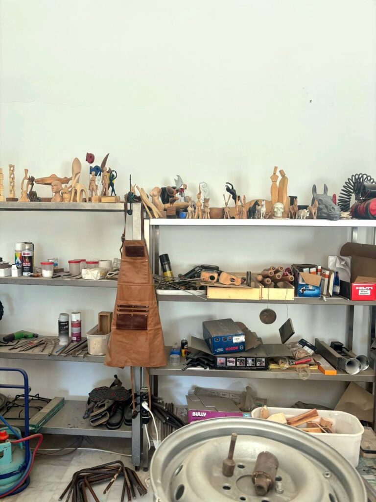 Atelier von Mehmet Hakan Süral im ersten Stock von Süral Garden Hotel.