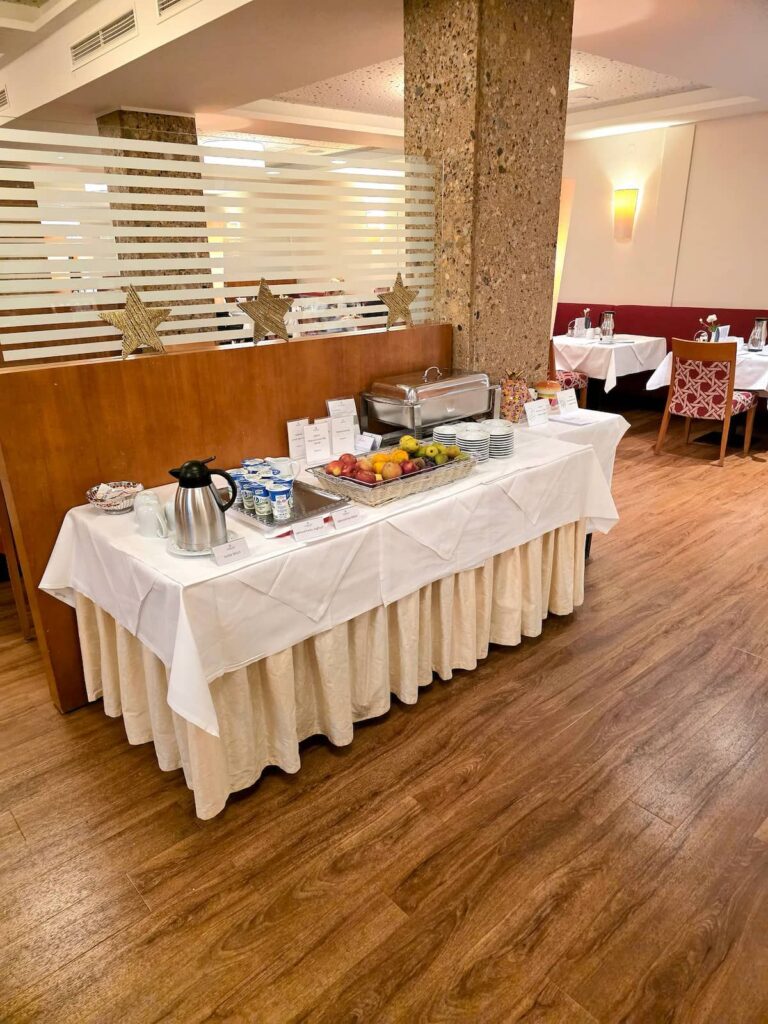 Obst und Eier im Josefinenhof