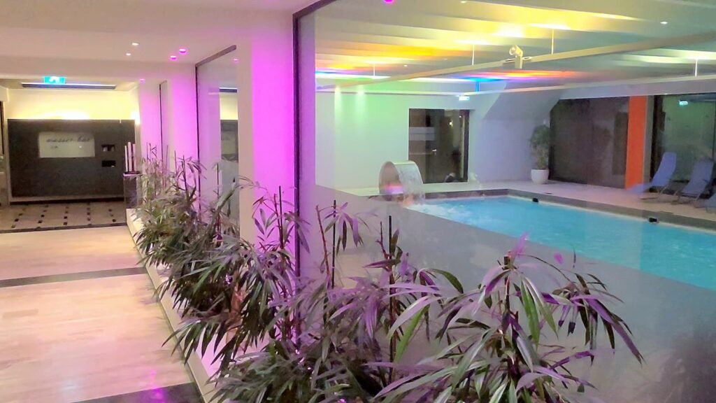 Hallenbad im Josefinenhof Warmbad Villach